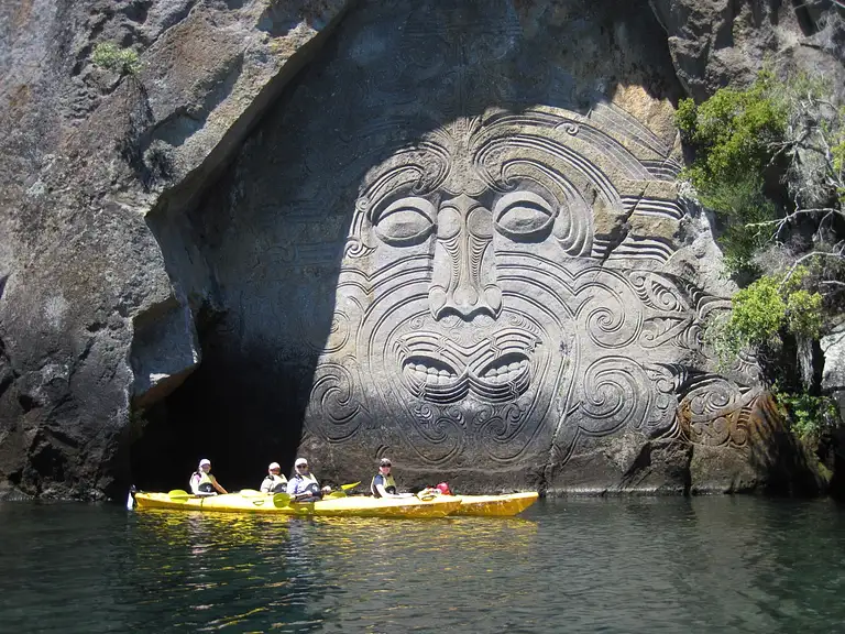 lake taupo kayak tour