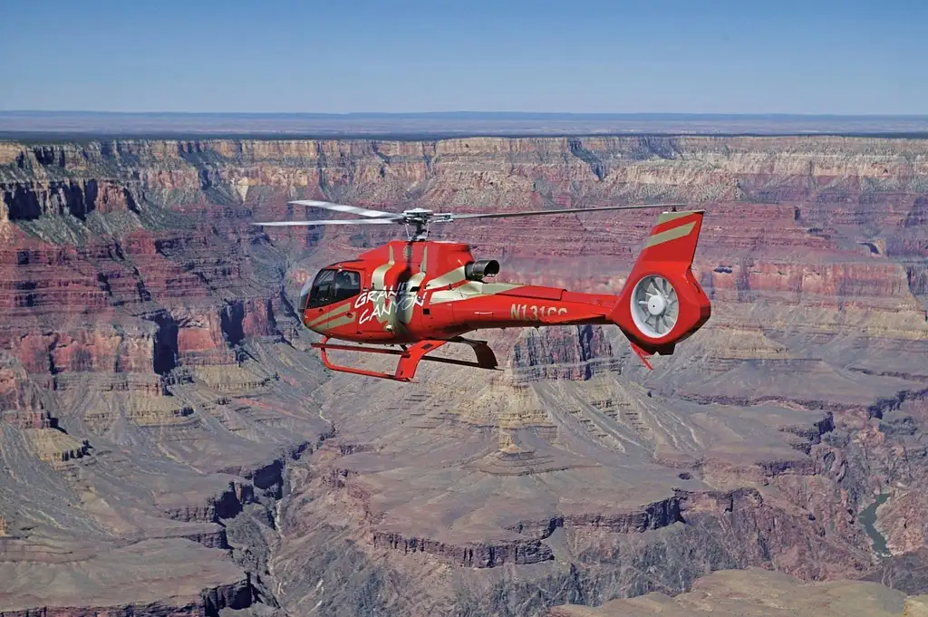 VIP Grand Canyon West Rim Helicopter Tour with Skywalk Experience